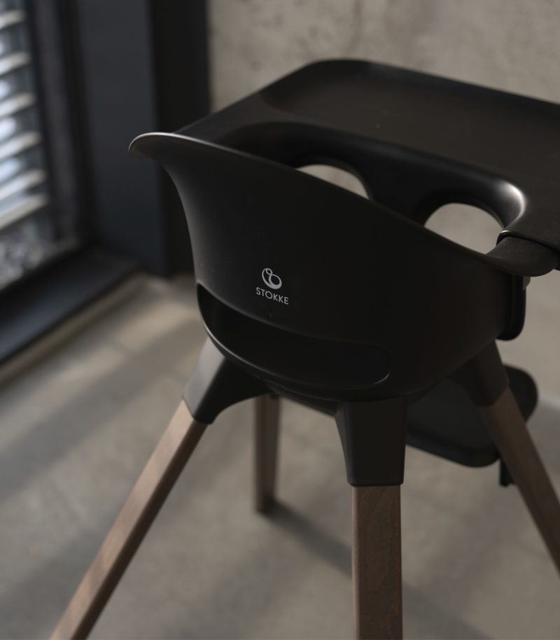 Global_Clikk-25_StokkeCom_PDP_Product-side_Black_WarmBrown_938x1072px Stokke Clikk High Chair