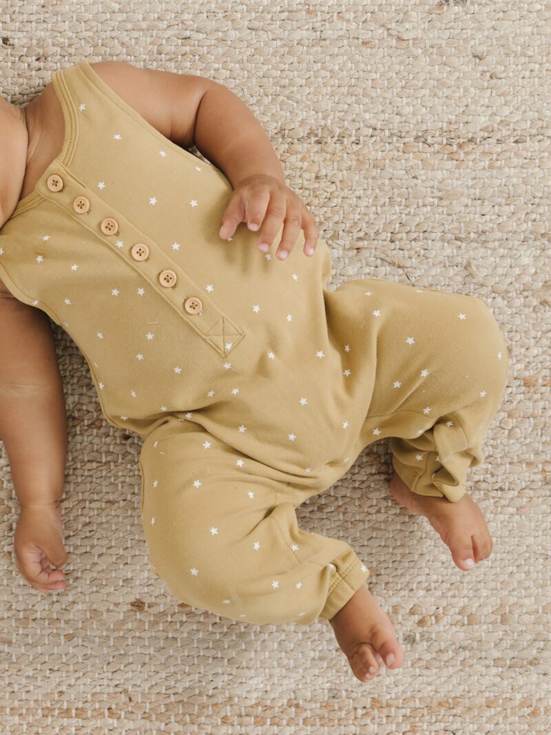 Quincy Mae Sleeveless Jumpsuit In Gold