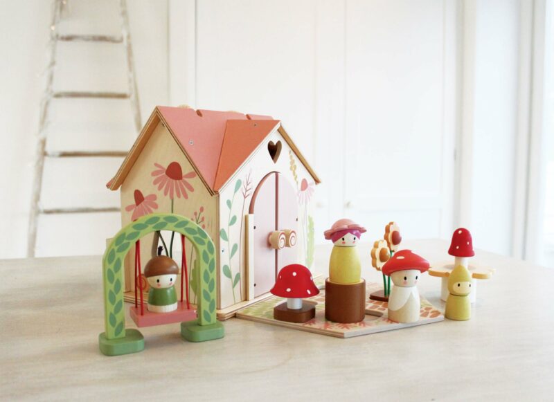 Tender Leaf Toys Rosewood Cottage from Tender Leaf Toys