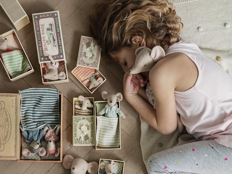 Maileg family mice in boxes with little girl