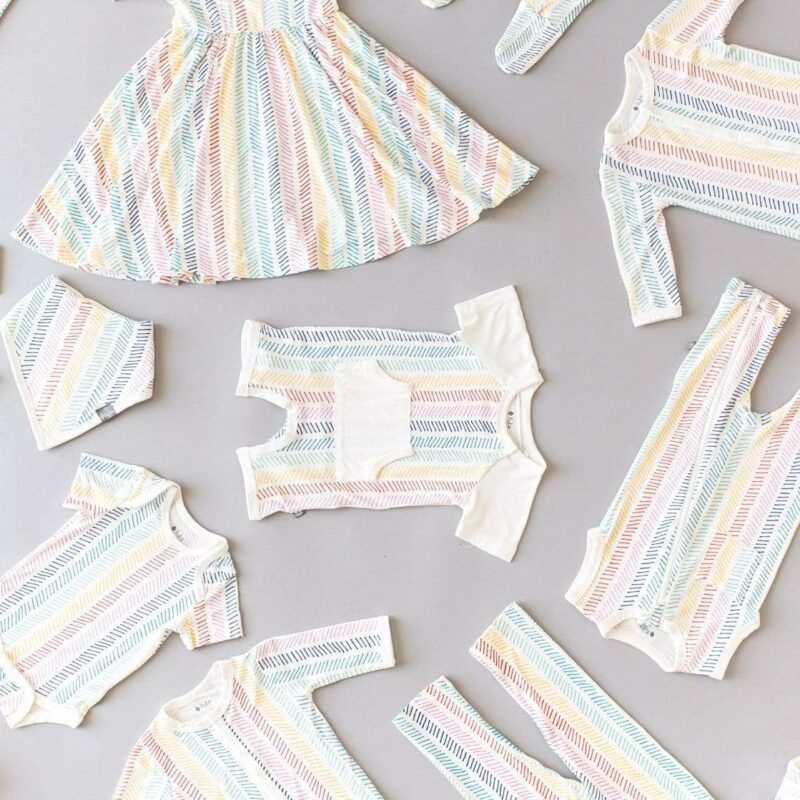 Kyte BABY Printed Bib in Herringbone Kyte BABY Printed Bib in Herringbone