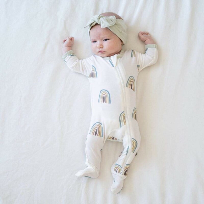 Kyte BABY Zippered Footie in Aloe Rainbow