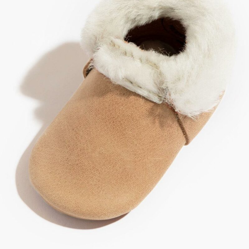 Freshly Picked Weathered Brown Shearling Mocc Soft Sole