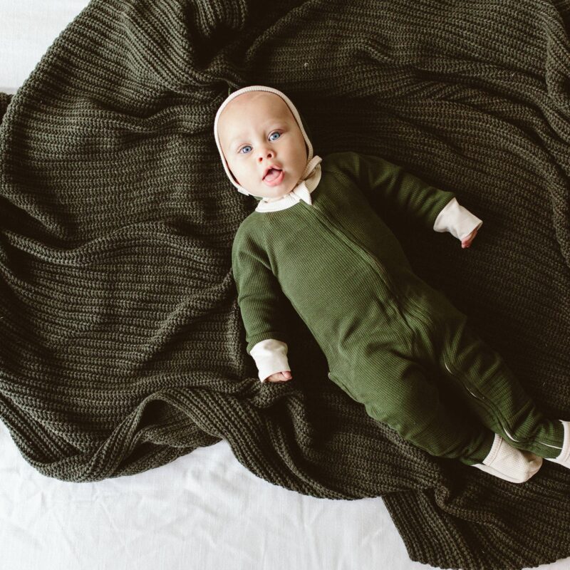 goumi Knit Organic Cotton Blanket in Pine goumi Knit Organic Cotton Blanket in Pine