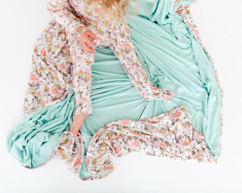 Dream Jamms When Pigs Fly Bamboo Viscose Reversible Blanket