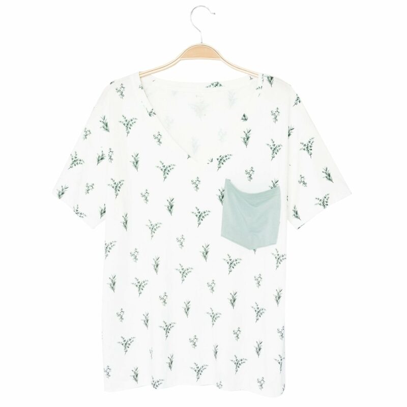 Women’s Relaxed Fit V-Neck in Eucalyptus from Kyte BABY