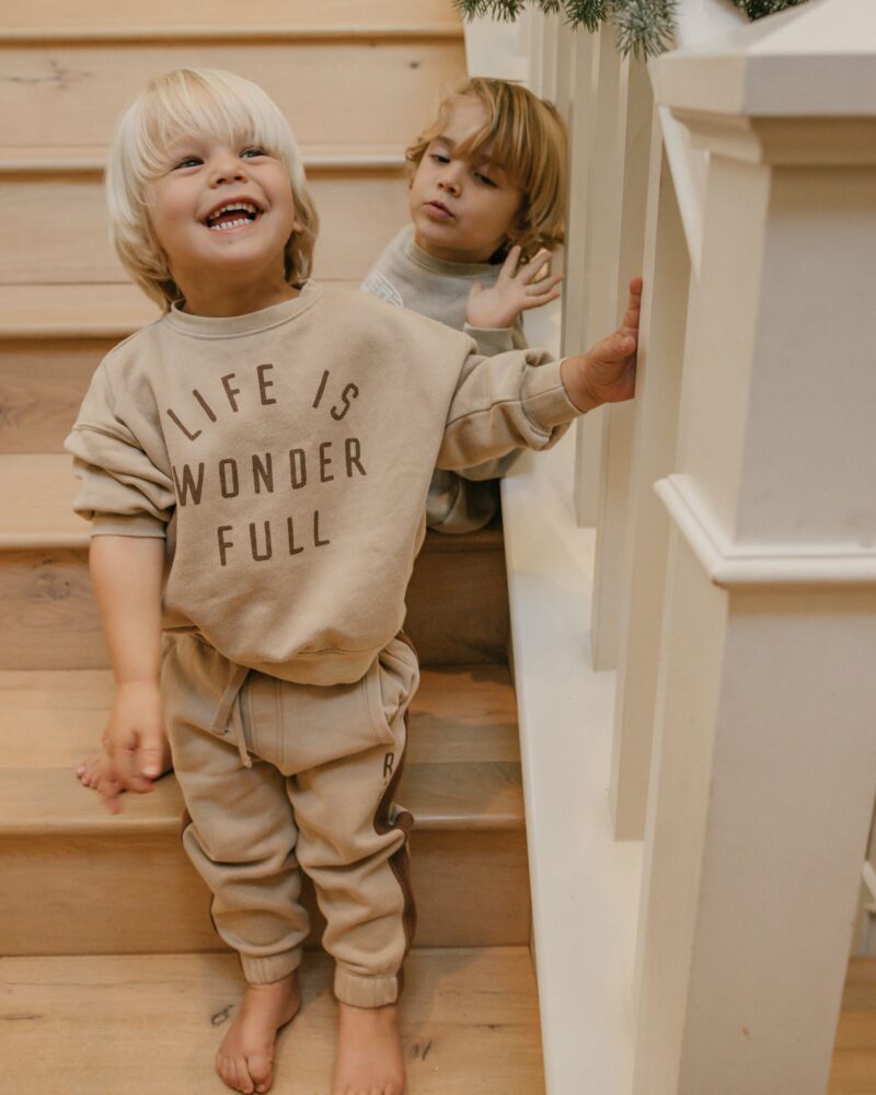 Relaxed Sweatshirt In Life Is Wonderful from Rylee + Cru