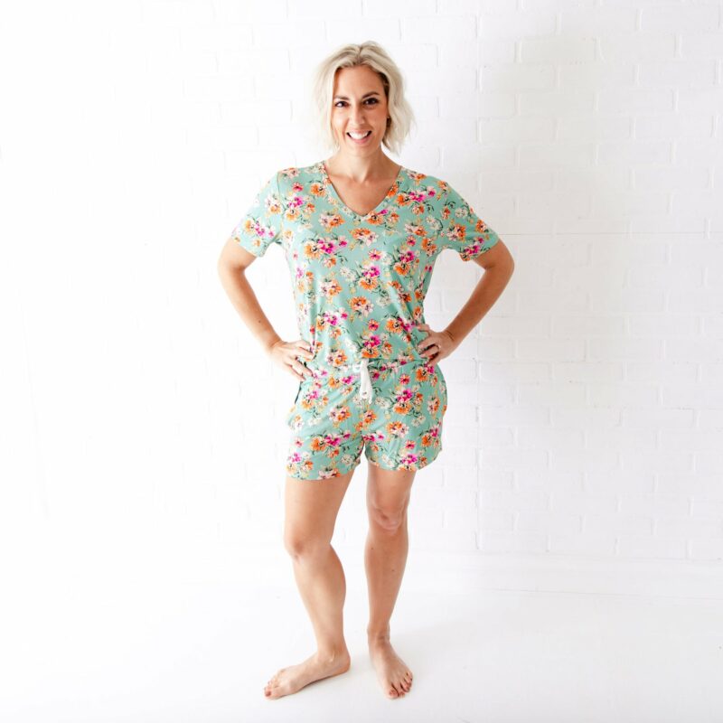 Dreamiere Flower Child Women's V-Neck and Shorts Set