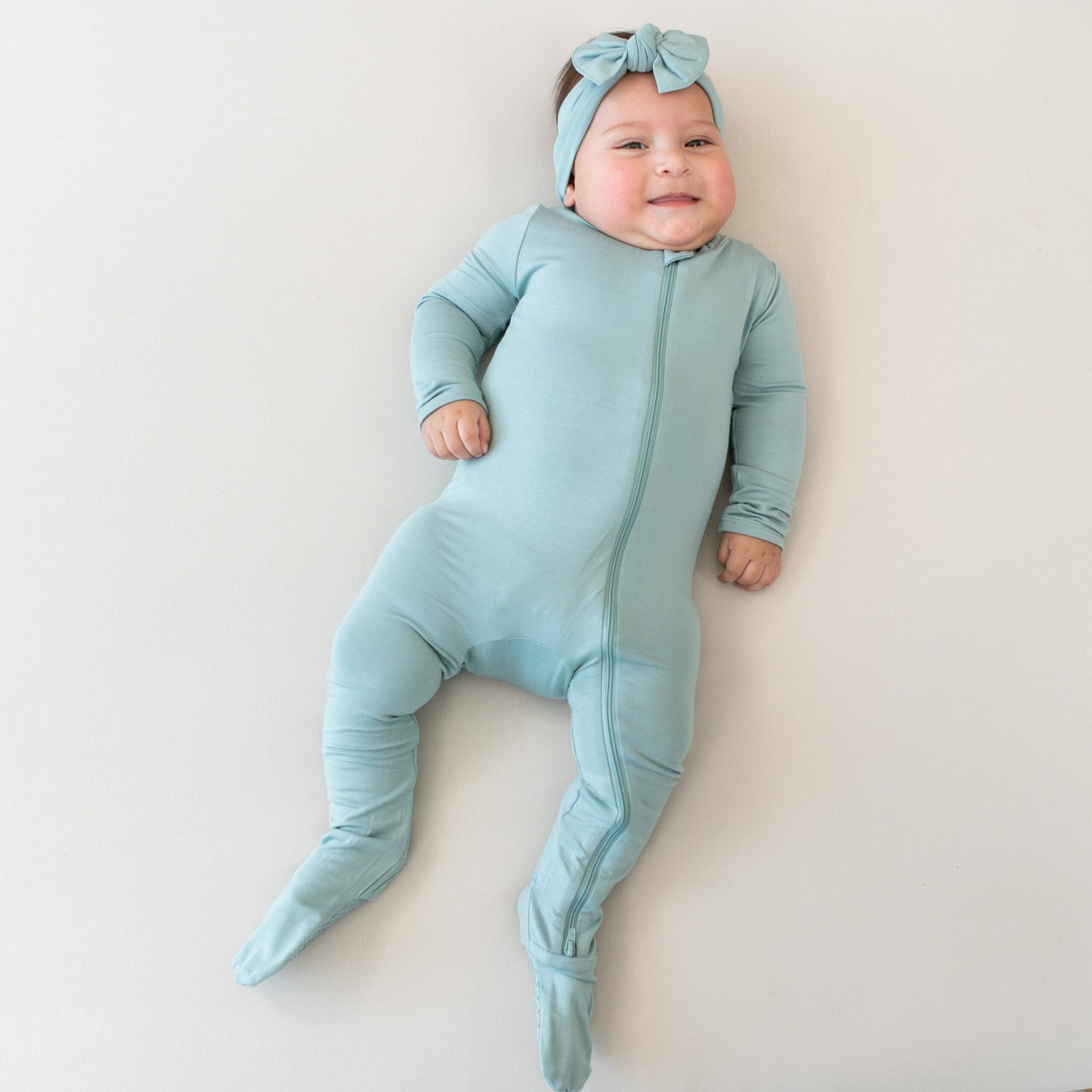 Kyte BABY Zippered Footie in Glacier