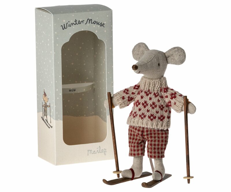 Winter Mum Mouse made by Maileg