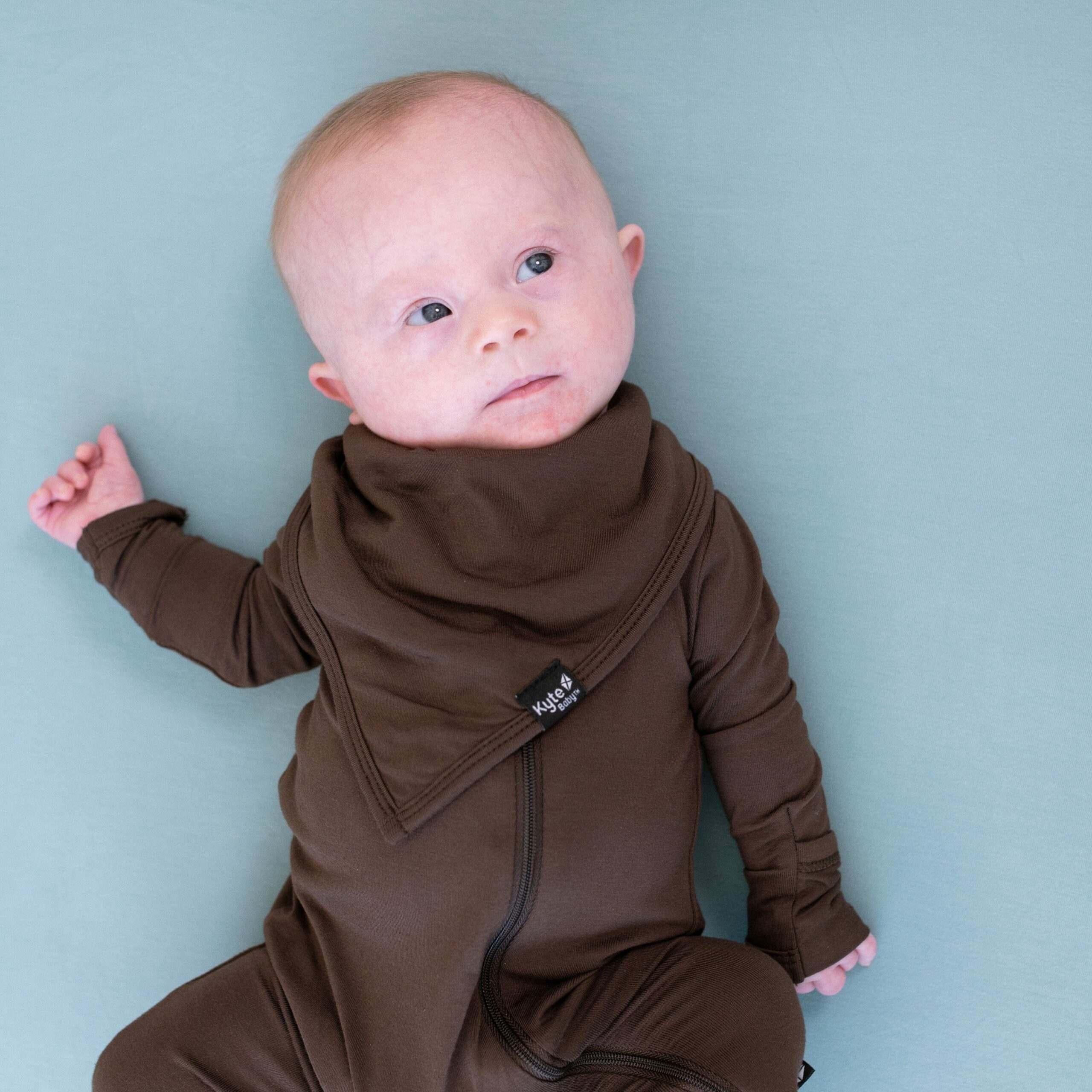 Kyte BABY Bib in Espresso
