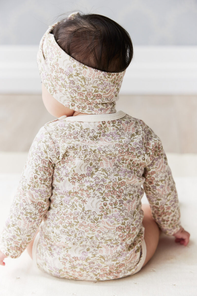 Organic Cotton Long Sleeve Bodysuit in April Eggnog 