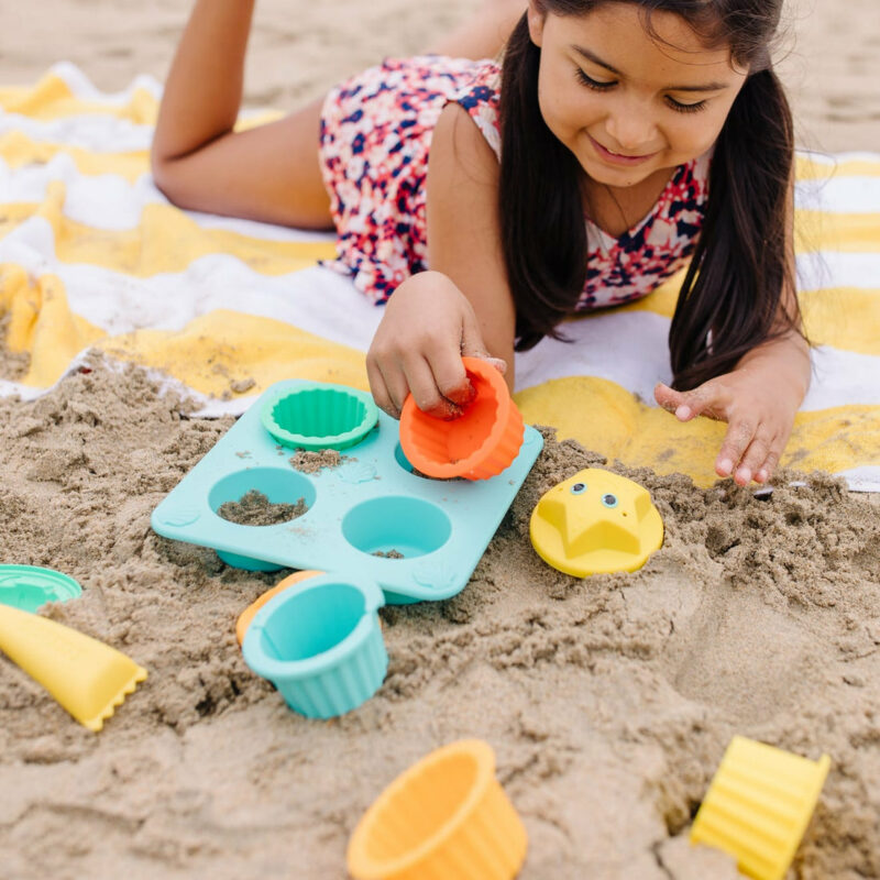 Seaside Sidekicks Sand Cupcake Set made by Melissa & Doug