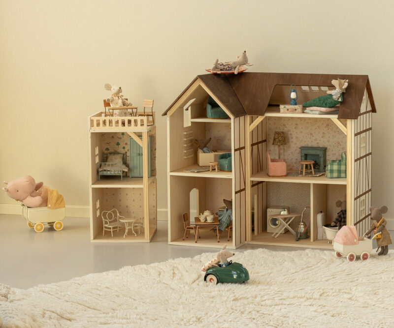 Mouse Hole Farmhouse Wallpaper from Maileg