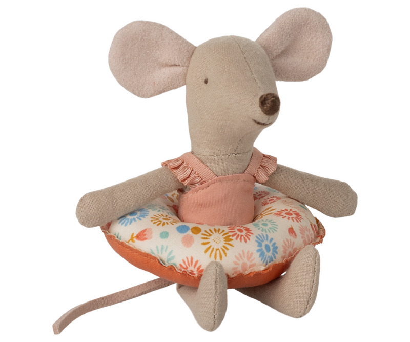 Little Sister Beach Mouse With Flower Float from Maileg