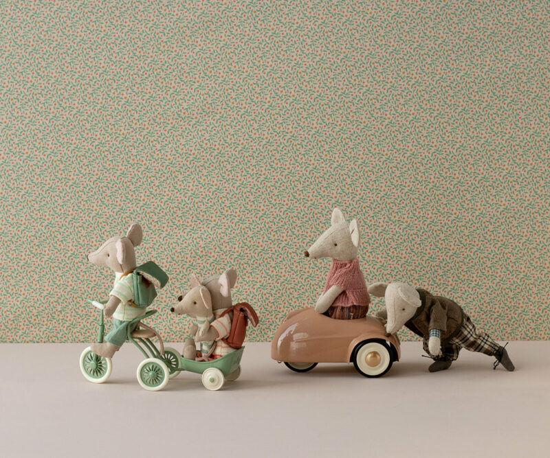 Mouse Abri à Tricycle in Green from Maileg