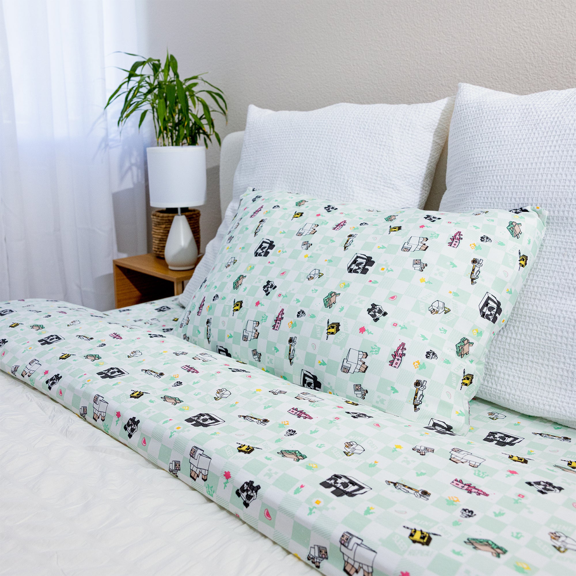 Bellabu Bear Minecraft Sleep Repeat Bamboo Viscose Full Sheet Set