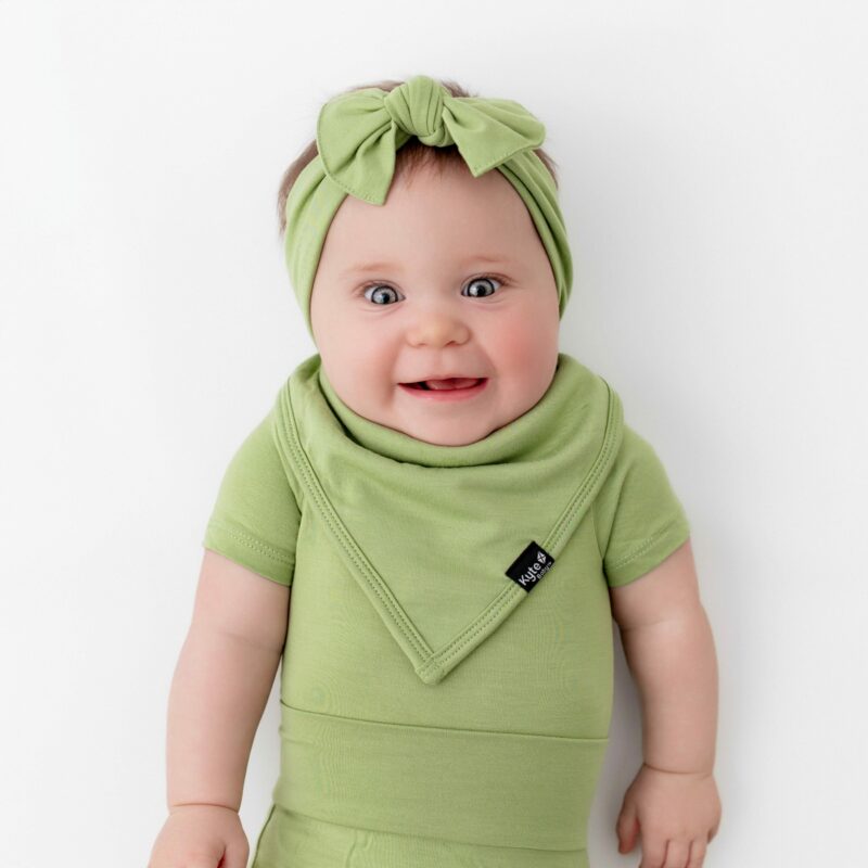 Kyte BABY Bib in Honu