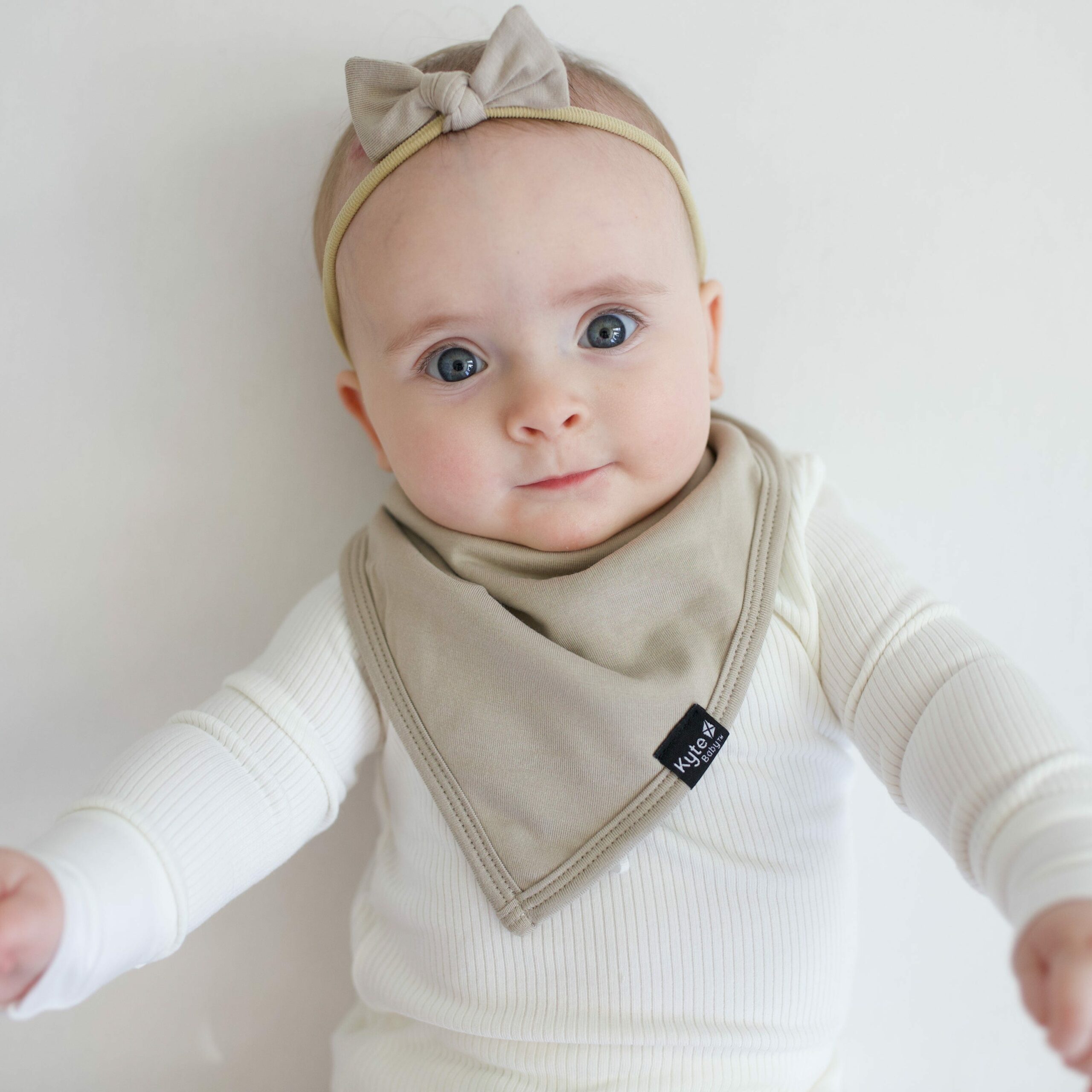 Kyte BABY Bib in Almond