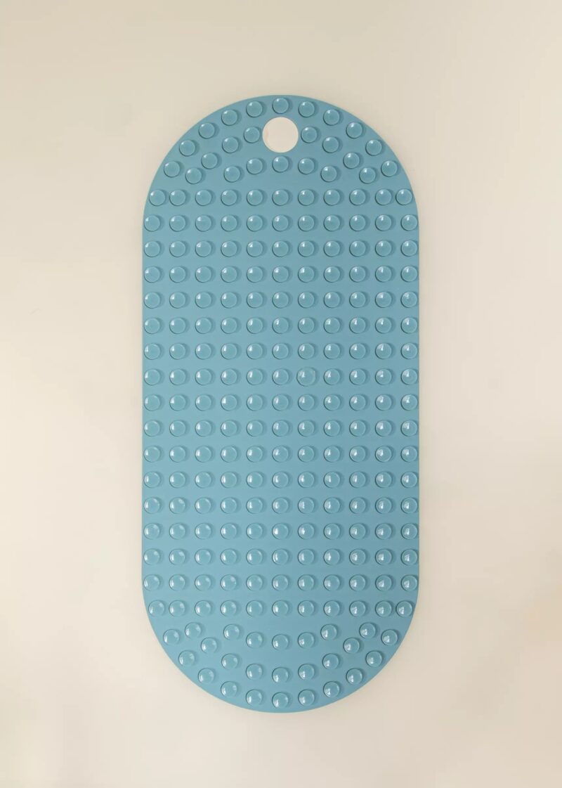 Non-Slip Silicone Bathtub Mat In Cumulus made by Coco Village
