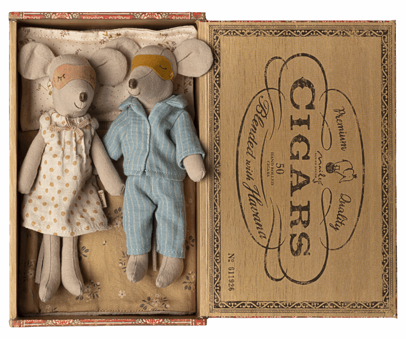 Maileg Mum & Dad Mice in Cigar Box Bed