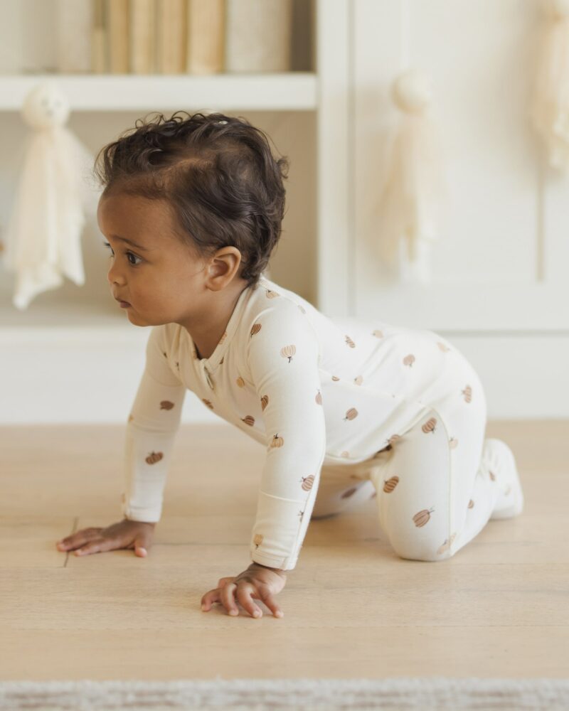 Bamboo Zip Footie In Pumpkins from Quincy Mae