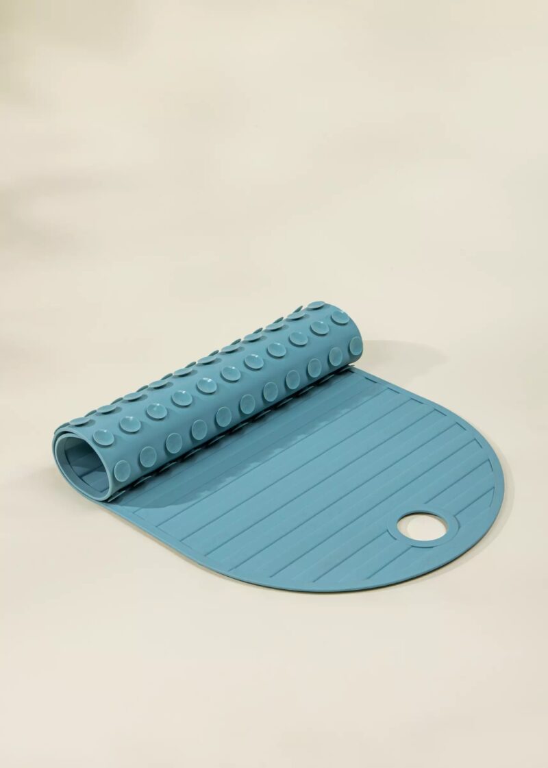 Non-Slip Silicone Bathtub Mat In Cumulus from Coco Village