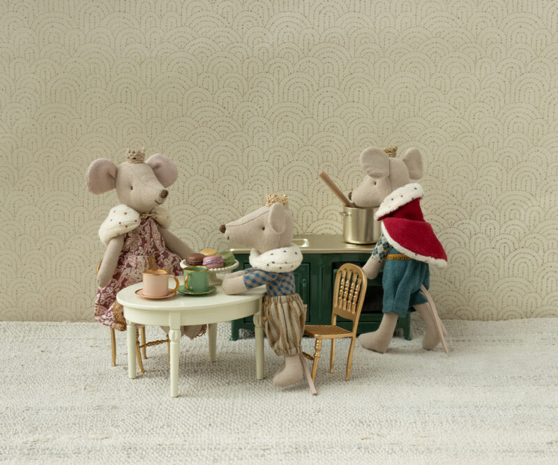 Vintage Dining Table For Mouse In Off White from Maileg