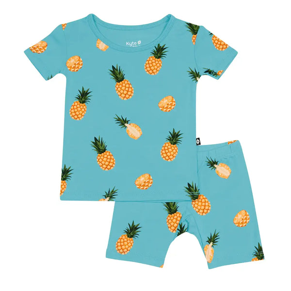 Short Sleeve Pajamas in Pineapple
