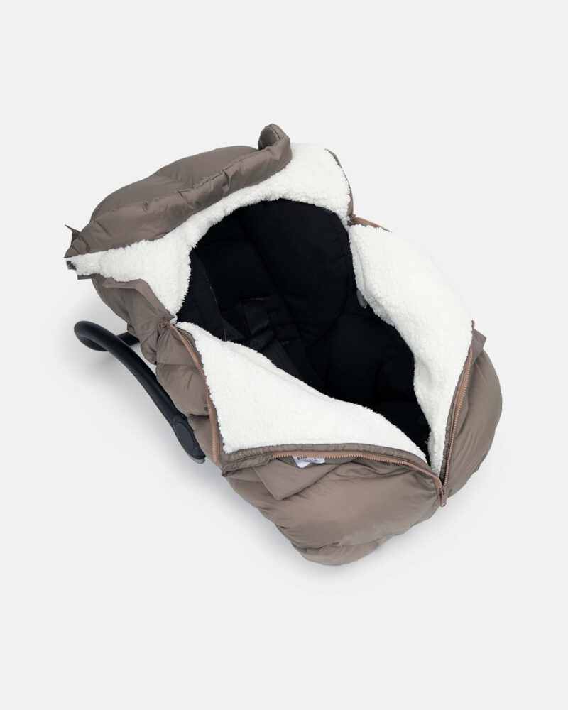 Car Seat Cocoon Oslo Cloud available at Blossom