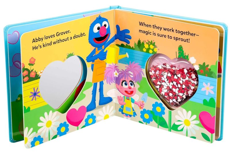Sesame Street: Elmo Loves His Friends! Board Book made by Simon & Schuster