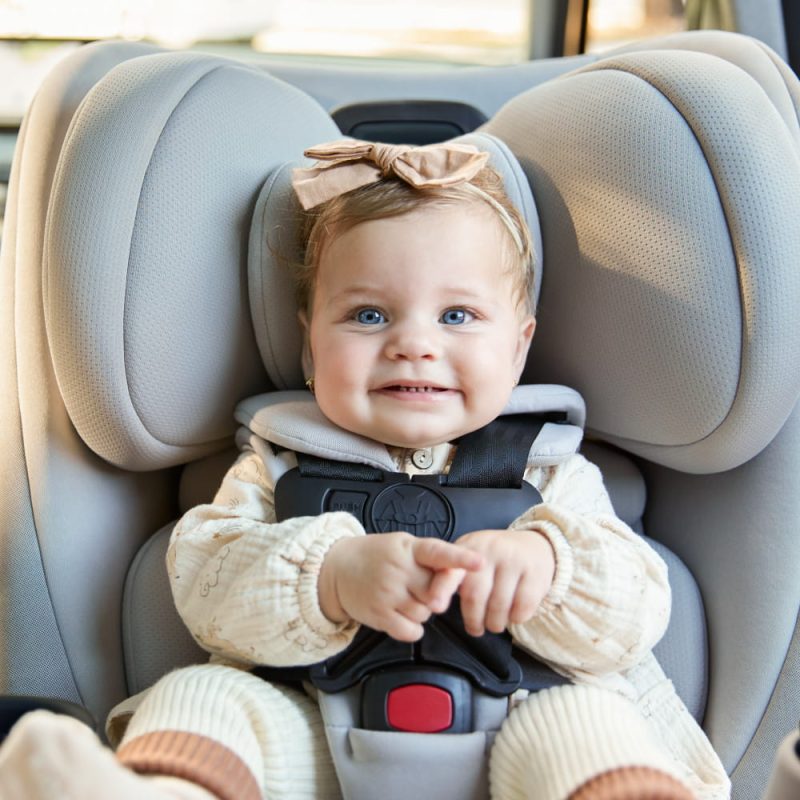 CC414HHE_Lifestyle_Image10 Maxi Cosi Pria All-in-One Convertible Car Seat
