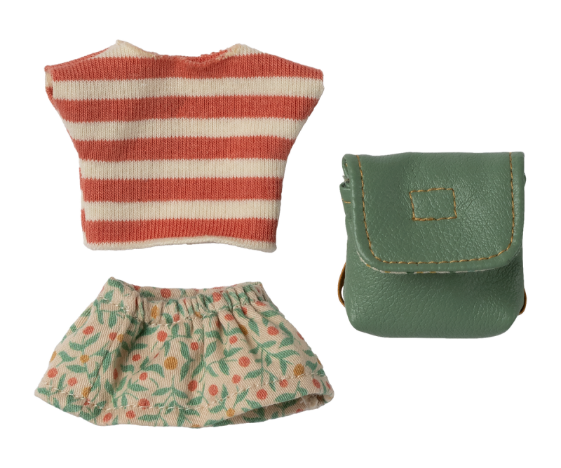 Maileg Clothes and Green Bag for Big Sister Mouse