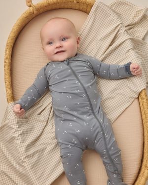 Quincy Mae Bamboo Zip Footie in Starlight