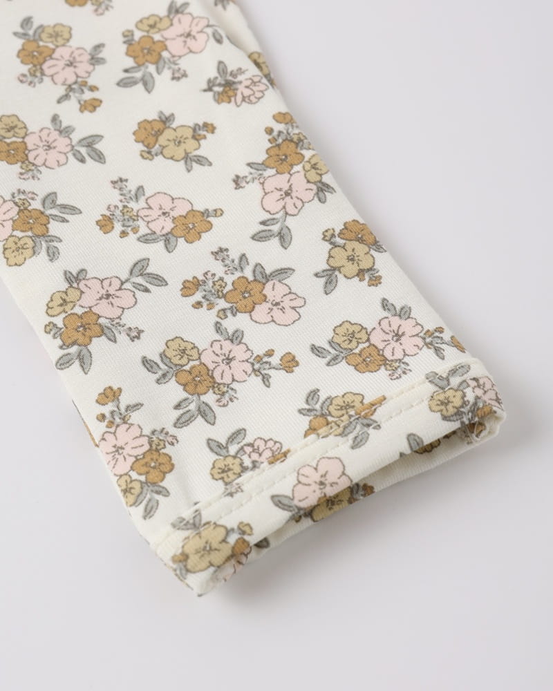 Bamboo Zip Footie in Wildflower Bamboo Zip Footie in Wildflower