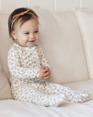 Quincy Mae Bamboo Zip Footie in Wildflower