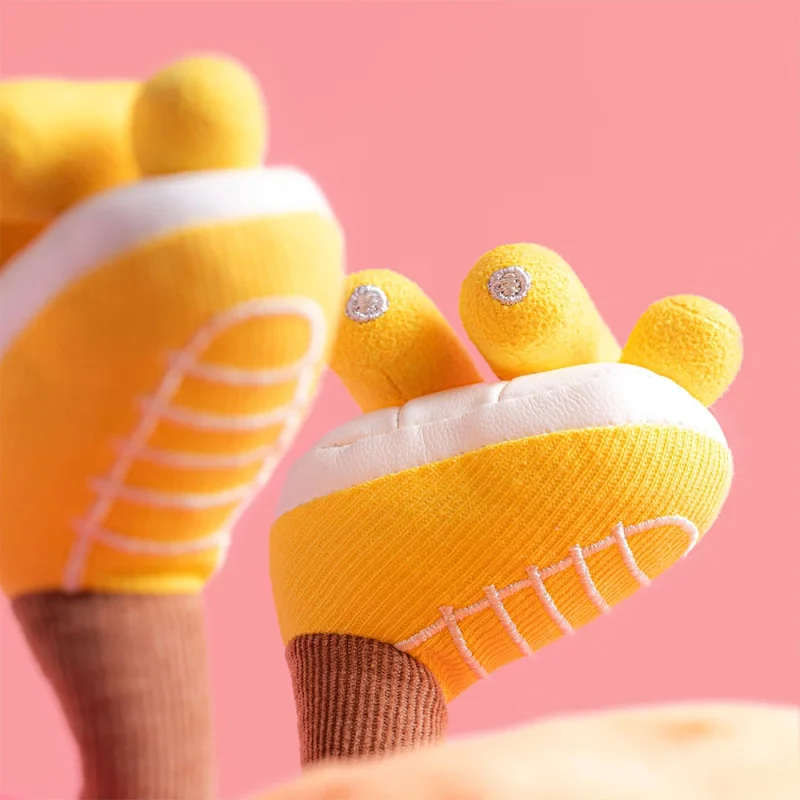 Amuseables Sun 'Roller Skates' from Jellycat