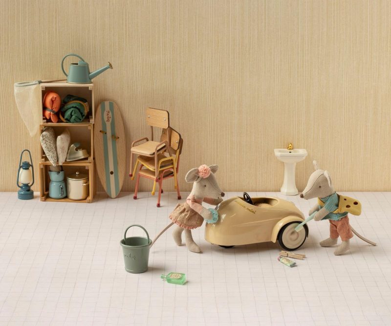 Car for Mouse in Wheat from Maileg