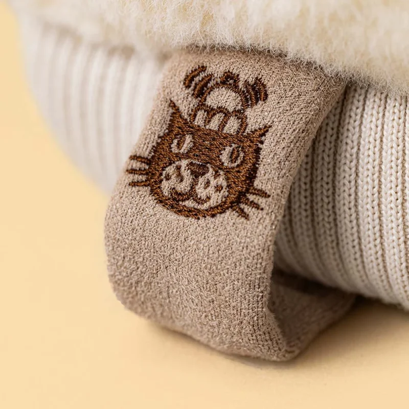 Amuseables Fitswell Mitten from Jellycat