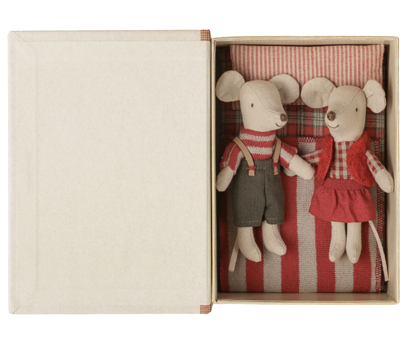 Christmas Twin Mice Christmas Twin Mice