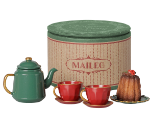 Maileg Christmas Tea Party for Mouse Red/Green Maileg Christmas Tea Party for Mouse Red/Green