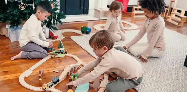 Wooden Toys vs Plastic Toys