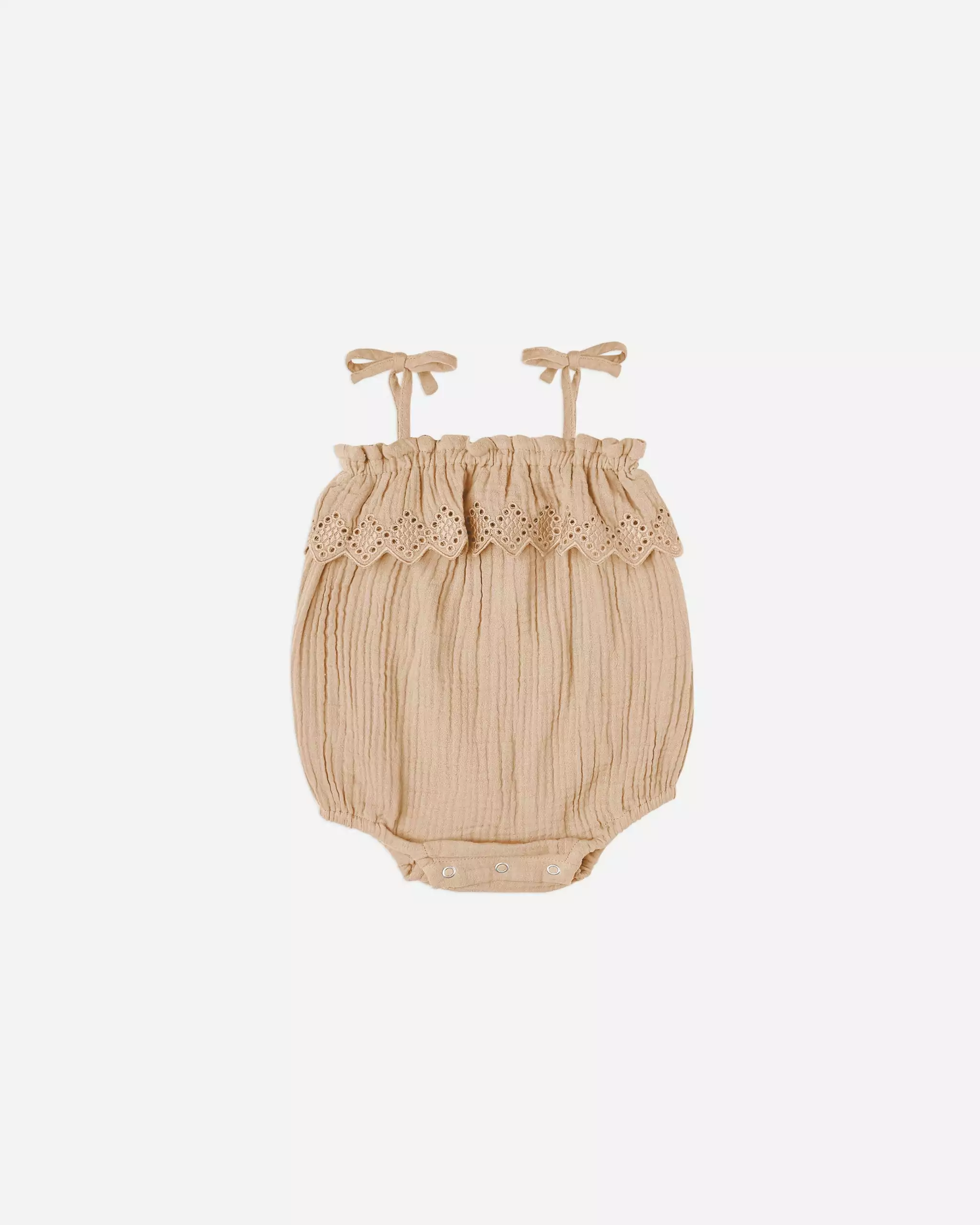 Rylee & Cru Ruffle Romper in Shell