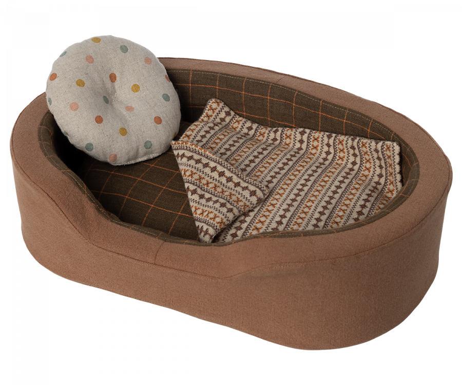 Maileg Dog Basket in Brown