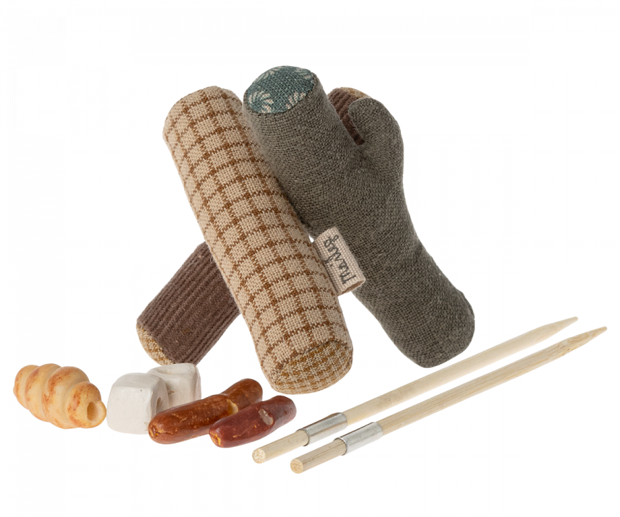 Maileg Bonfire Set for Mouse