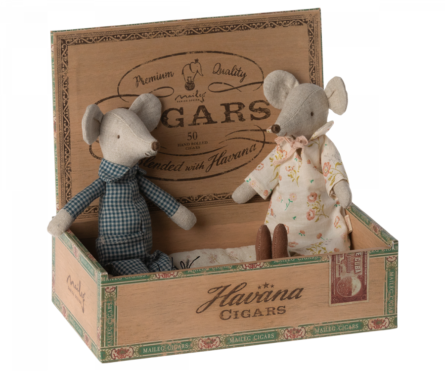 Maileg Grandma And Grandpa Mice In Cigarbox