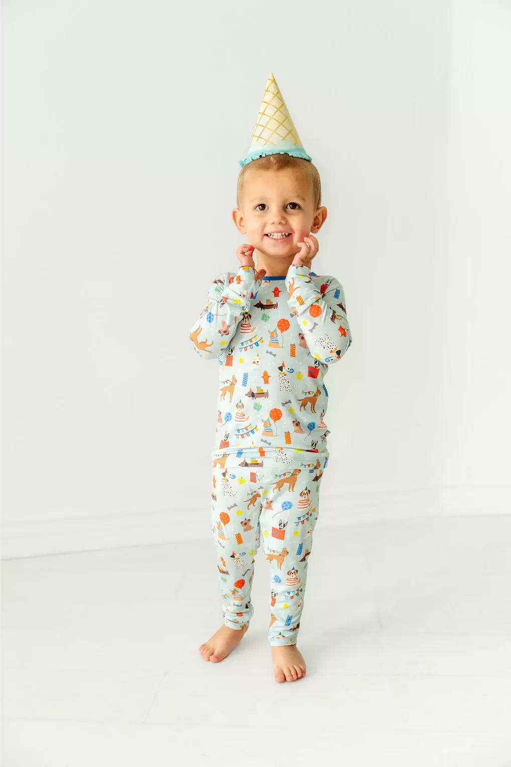 Macaron + Me Pawty Dogs Bamboo Viscose Long Sleeve Pajama Set