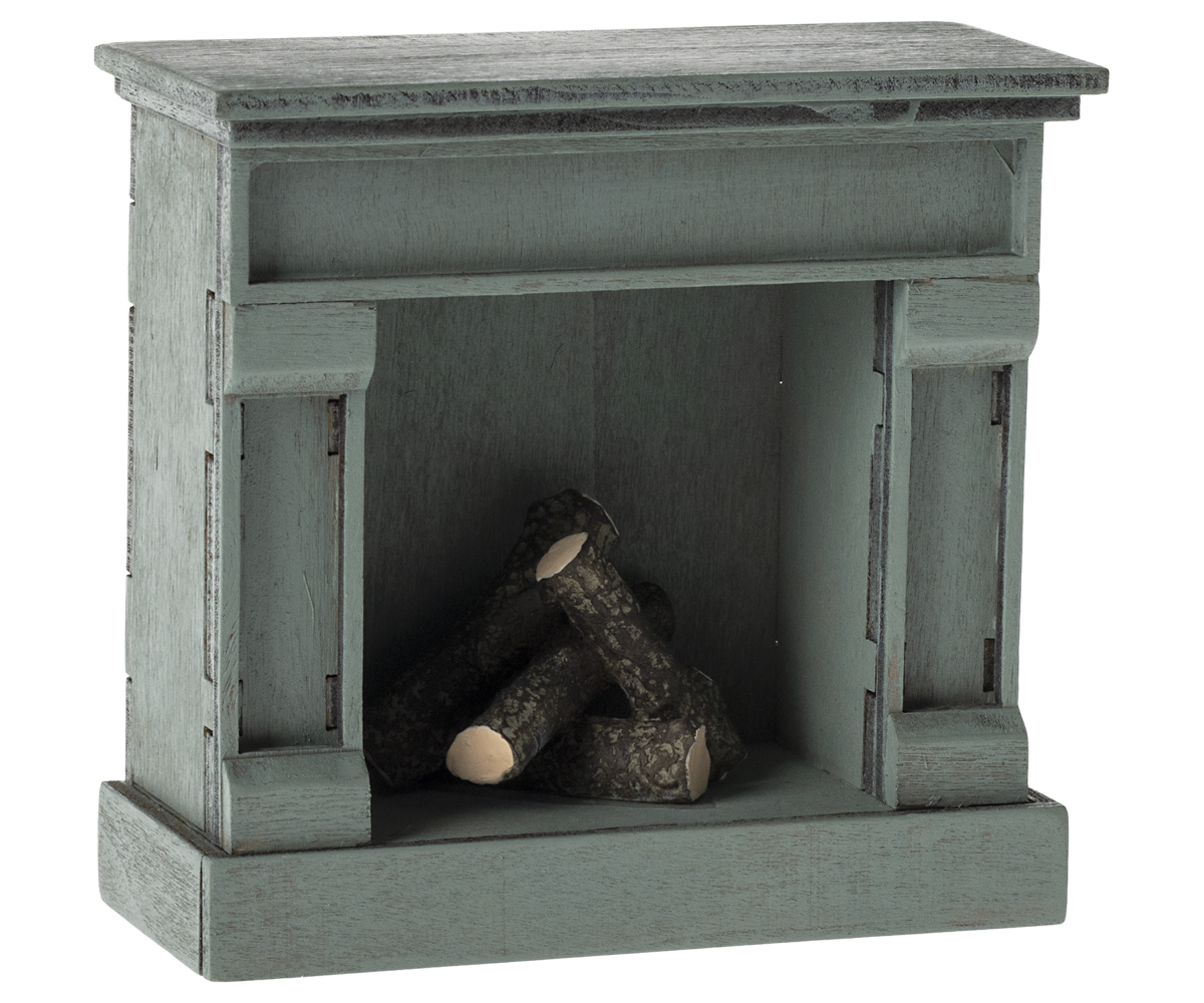 Maileg Fireplace in Blue for Mouse